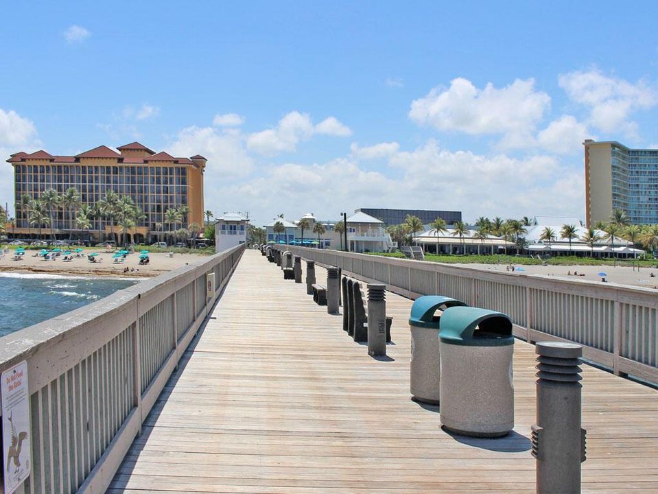 Deerfield Pier Minutes Away