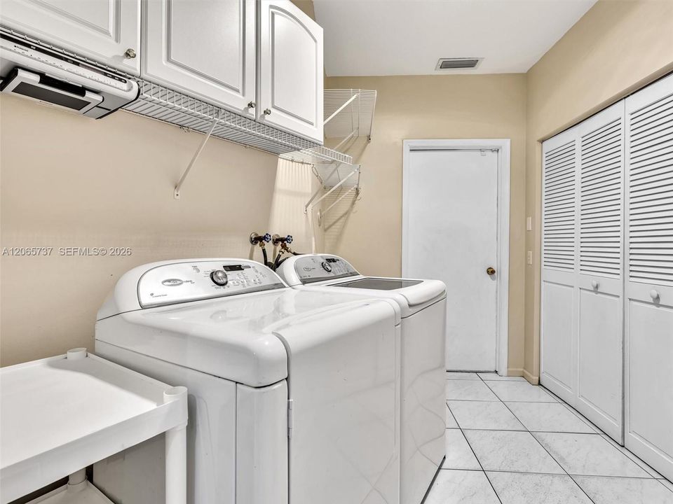 For Rent: $6,000 (4 beds, 2 baths, 2648 Square Feet)