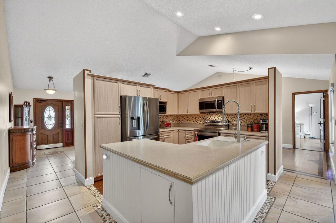 Kitchen 2