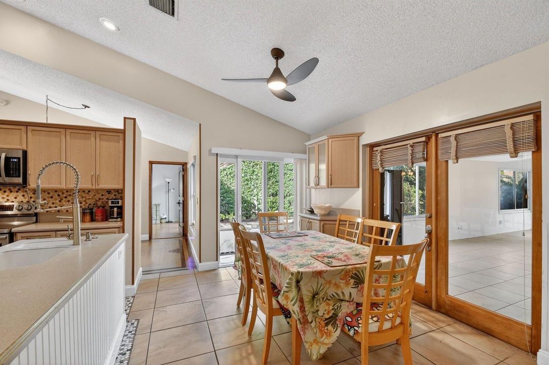 Kitchen Table 2
