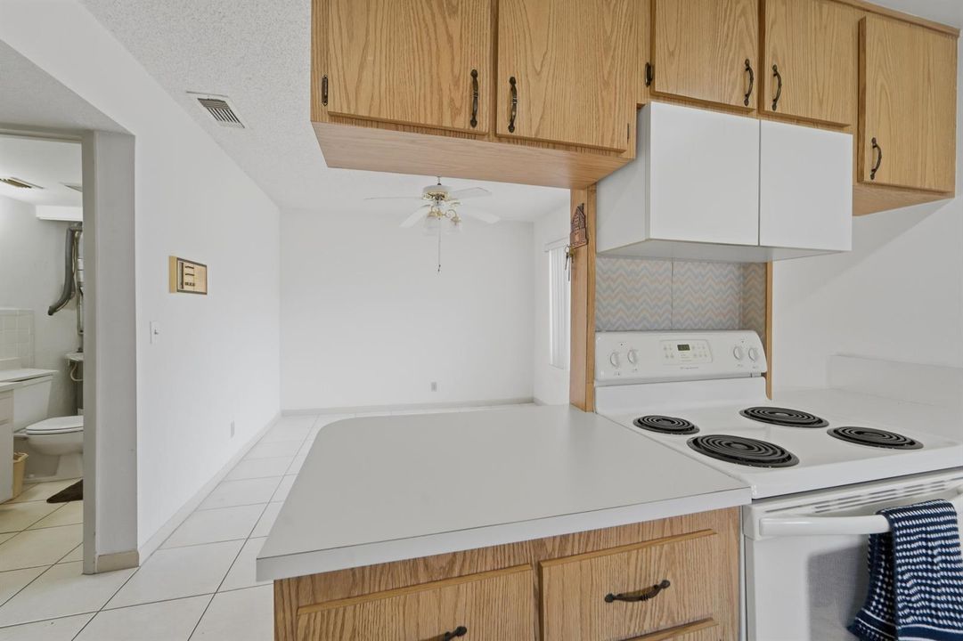 950_S_Kanner_Hwy_Th_133_003