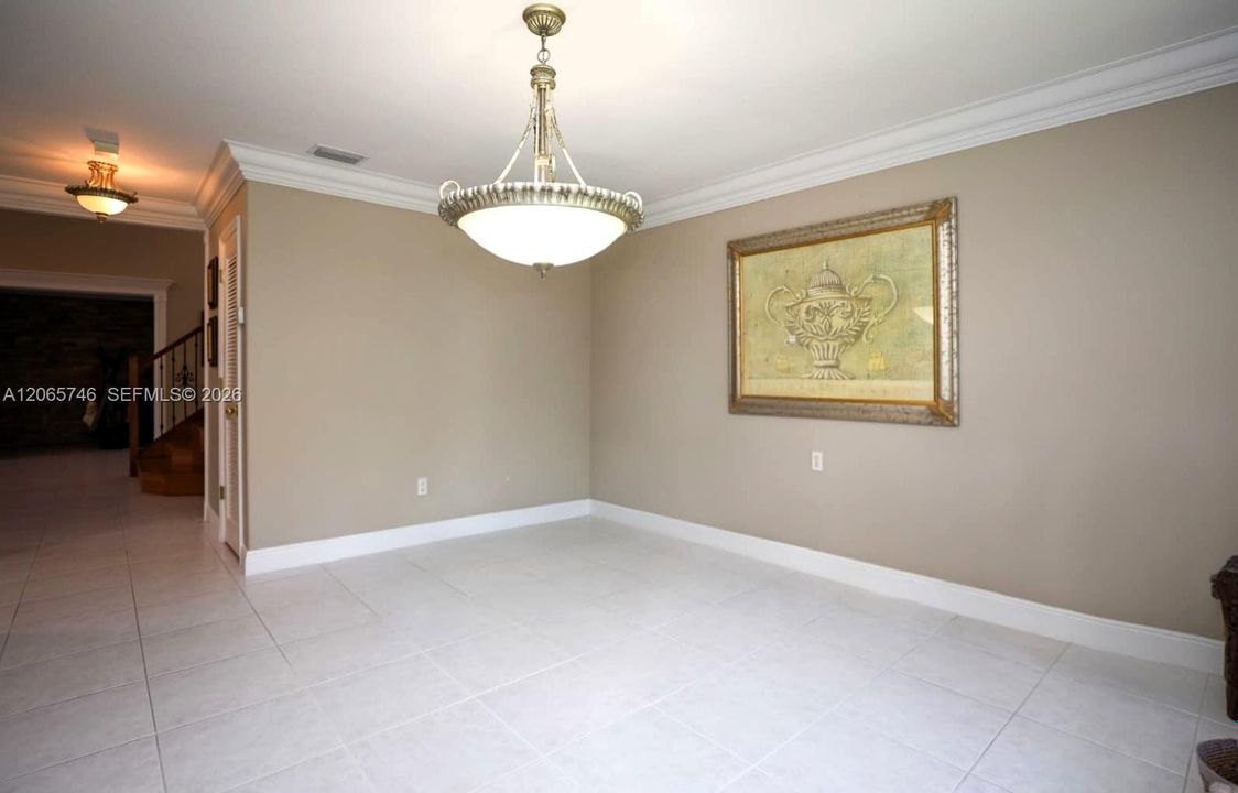 For Sale: $997,000 (5 beds, 3 baths, 3709 Square Feet)