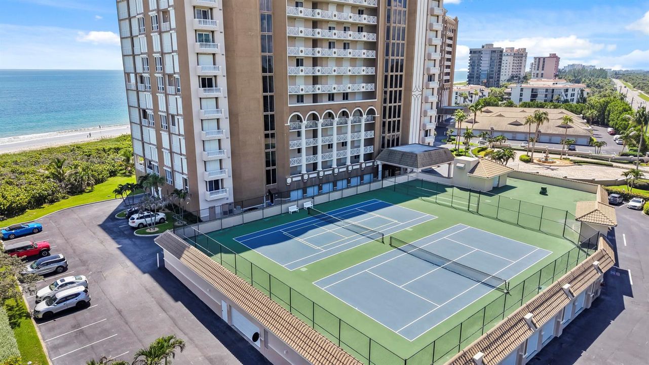 Pickleball & Tennis