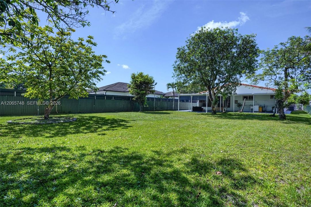 For Sale: $1,200,000 (3 beds, 2 baths, 2618 Square Feet)
