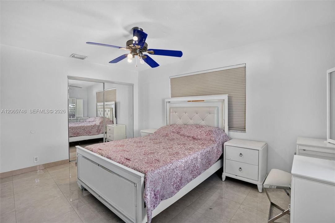 For Sale: $1,200,000 (3 beds, 2 baths, 2618 Square Feet)