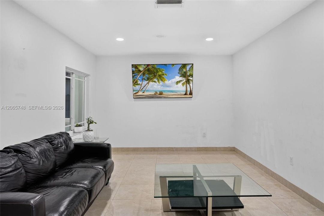 For Sale: $1,200,000 (3 beds, 2 baths, 2618 Square Feet)