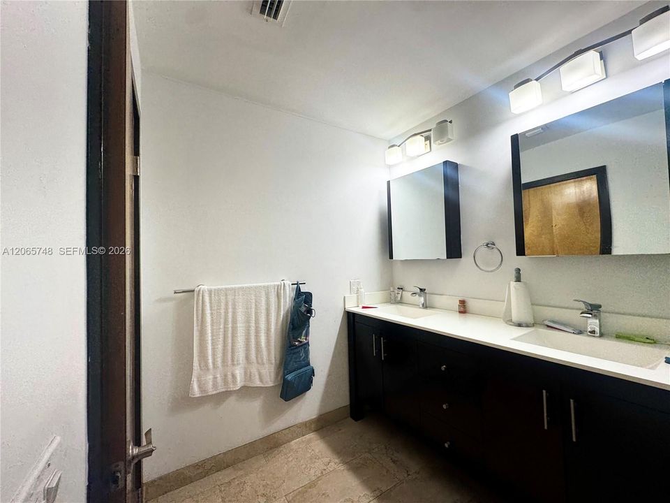 For Sale: $1,200,000 (3 beds, 2 baths, 2618 Square Feet)