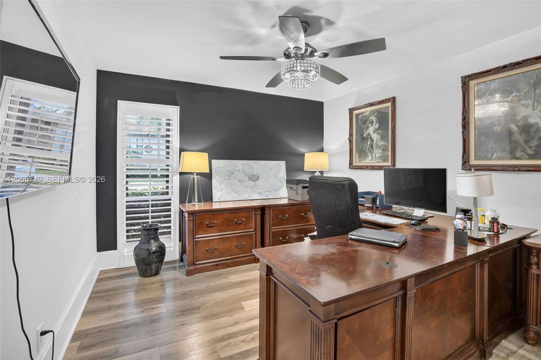 For Rent: $3,500 (3 beds, 2 baths, 1460 Square Feet)