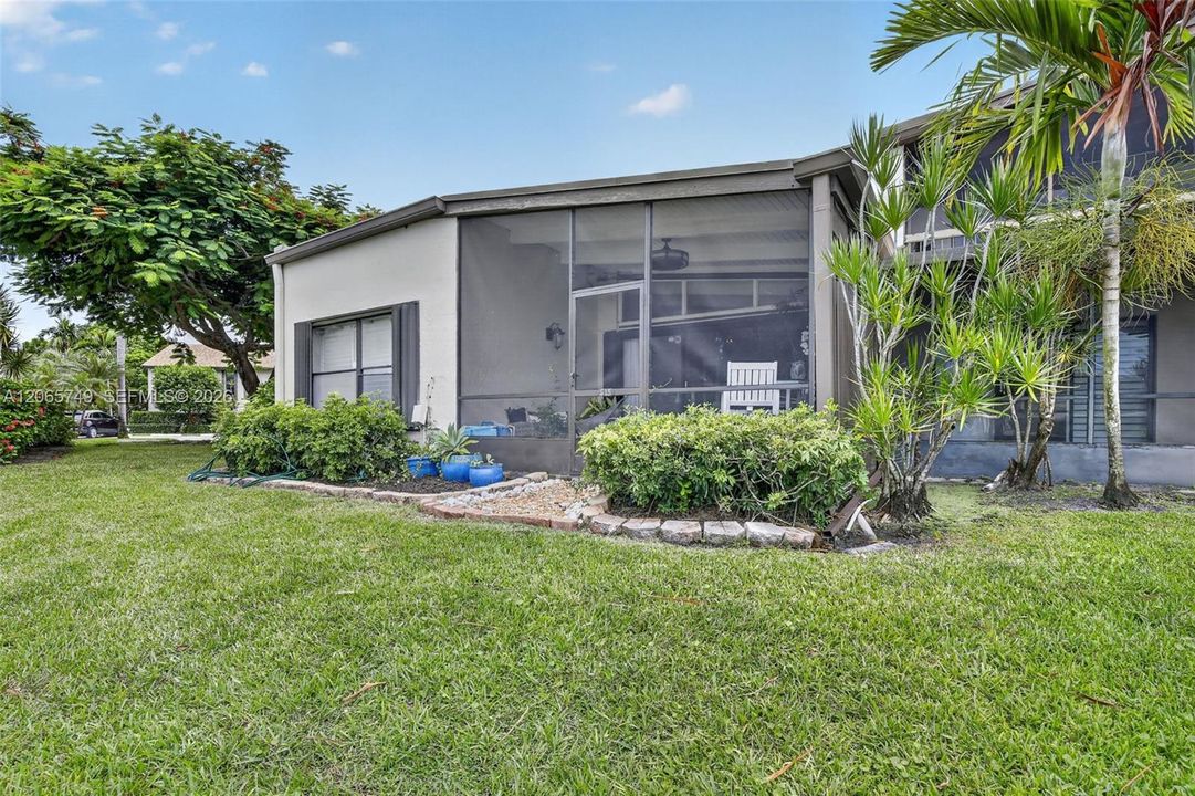 For Rent: $3,500 (3 beds, 2 baths, 1460 Square Feet)