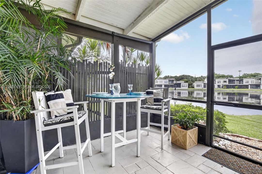 For Rent: $3,500 (3 beds, 2 baths, 1460 Square Feet)
