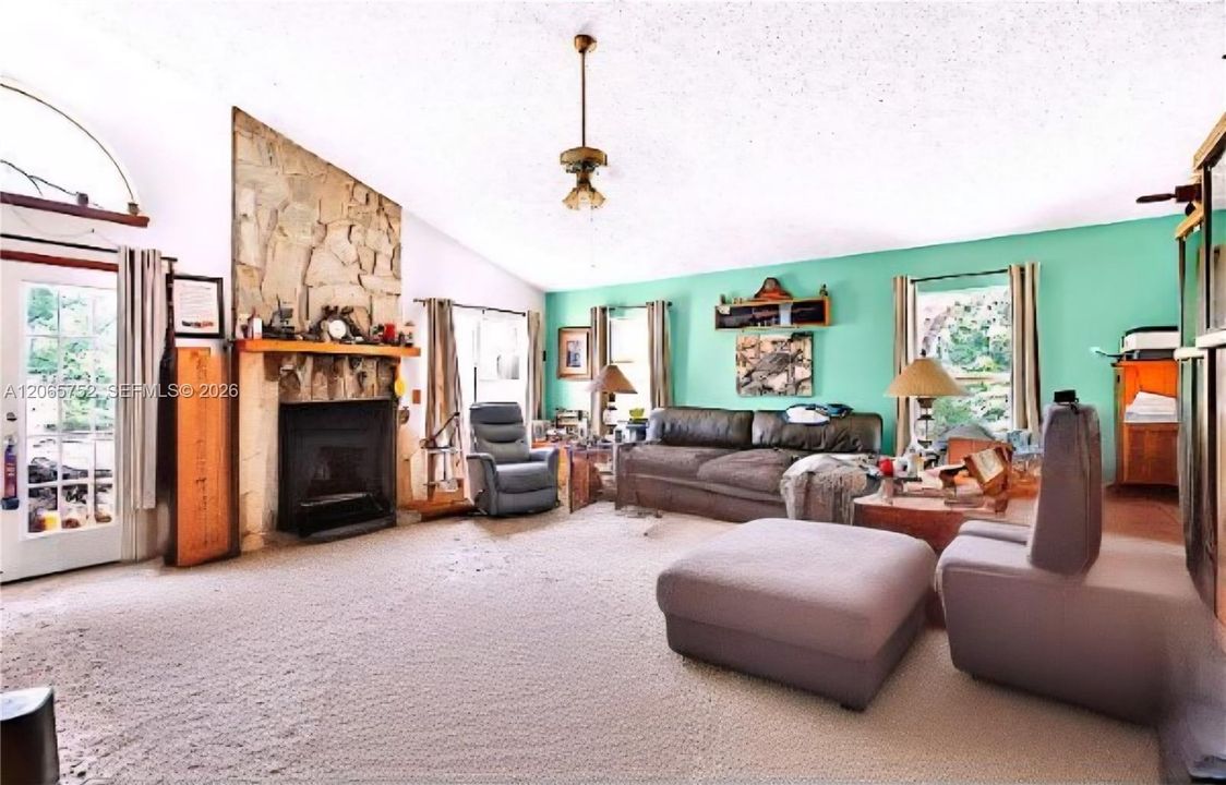 For Sale: $260,000 (3 beds, 2 baths, 2330 Square Feet)