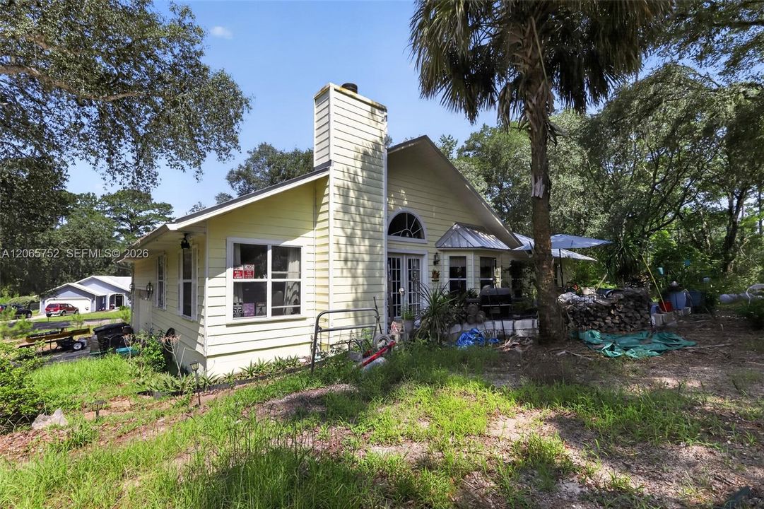 For Sale: $260,000 (3 beds, 2 baths, 2330 Square Feet)