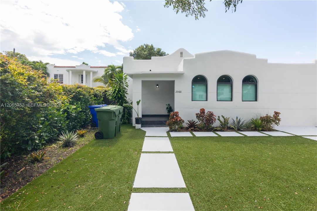 For Sale: $1,499,900 (5 beds, 4 baths, 1566 Square Feet)