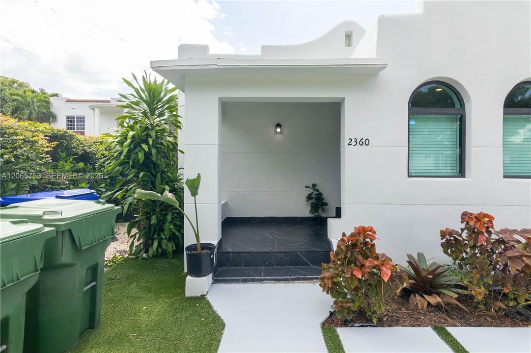 For Sale: $1,499,900 (5 beds, 4 baths, 1566 Square Feet)