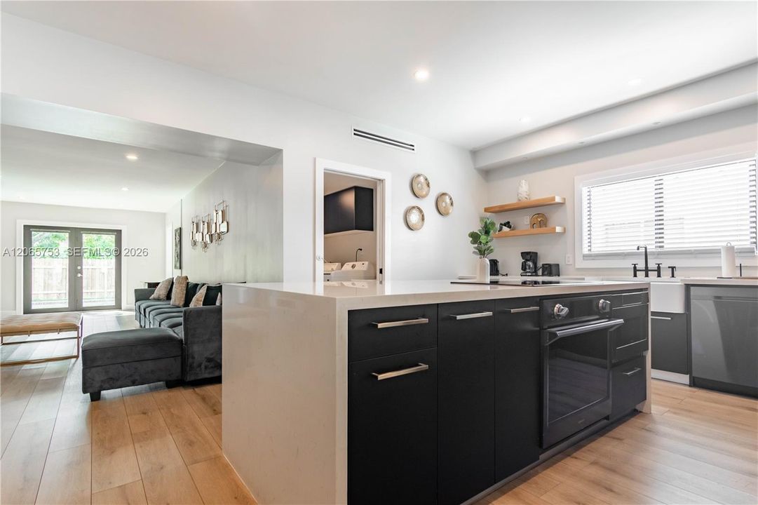 For Sale: $1,499,900 (5 beds, 4 baths, 1566 Square Feet)