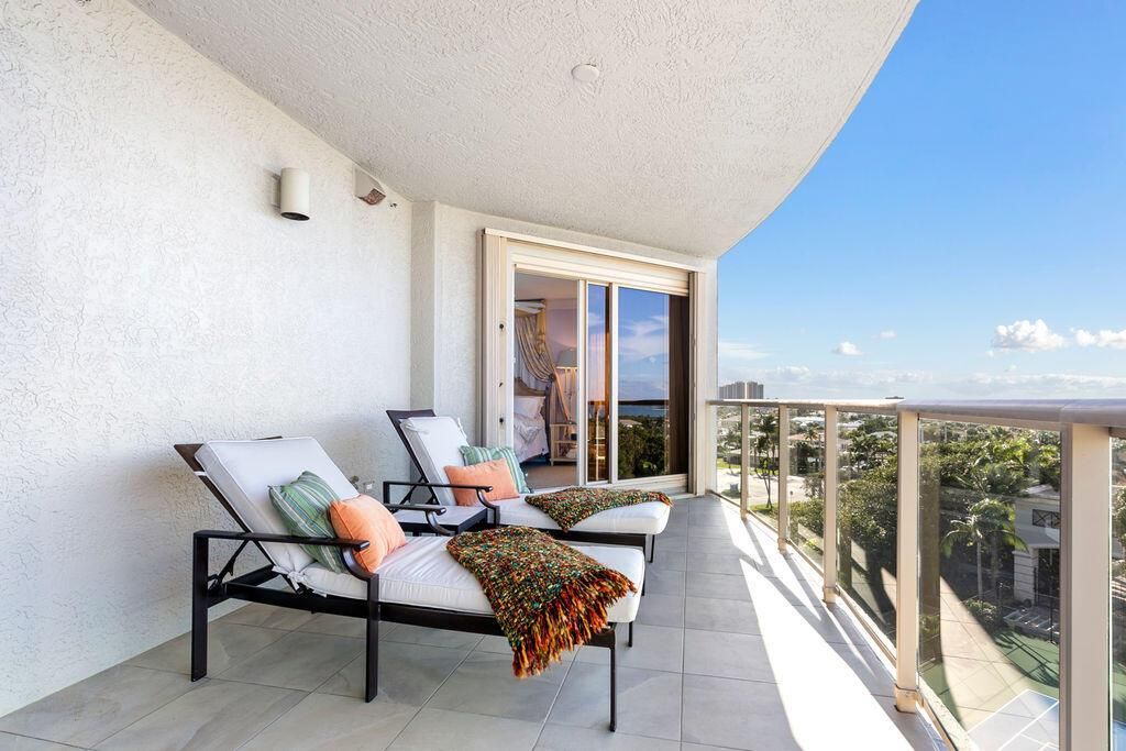 6a west balcony