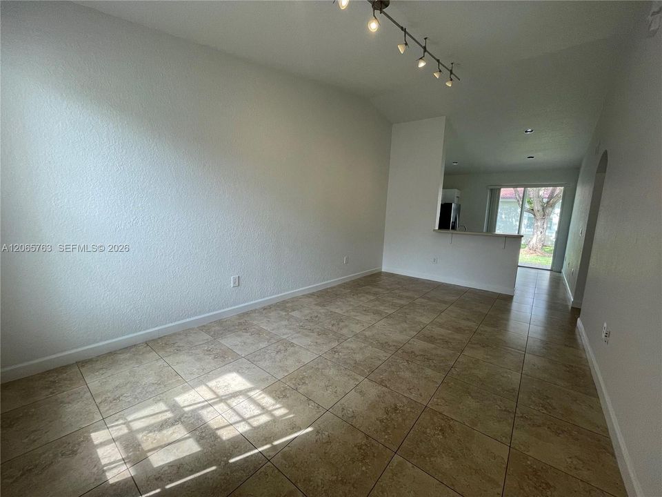 For Rent: $3,200 (3 beds, 2 baths, 1178 Square Feet)