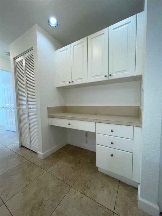 Hallway Desk - Office Space
