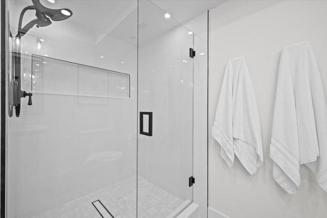 Owner's Suite Bathroom
