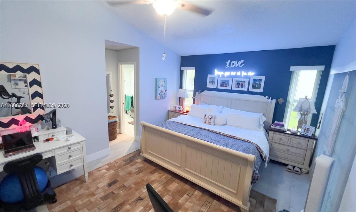 For Sale: $650,000 (3 beds, 2 baths, 1470 Square Feet)