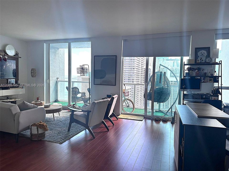 На продажу: $389,000 (0 спален, 1 ванн, 632 Квадратных фут)