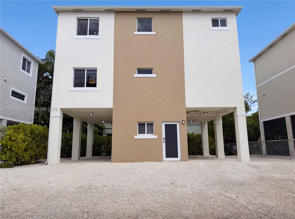 En Venta: $740,000 (3 camas, 2 baños, 1879 Pies cuadrados)