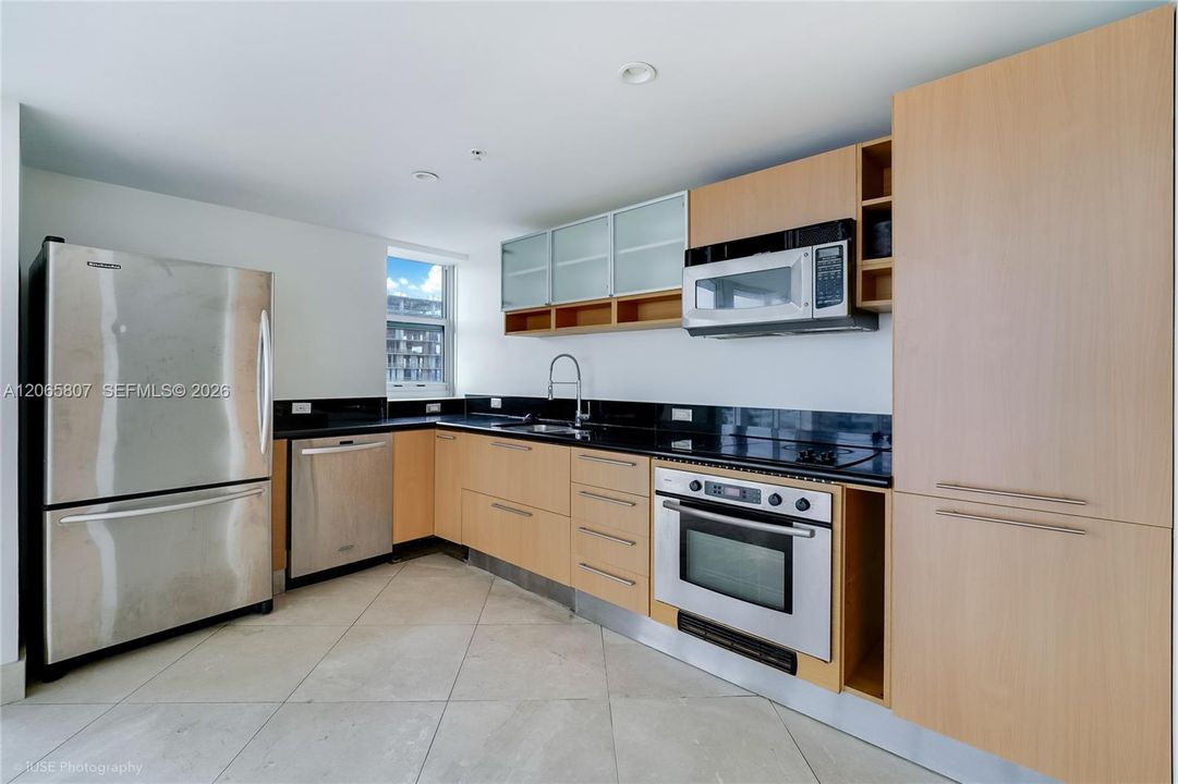 Active With Contract: $4,300 (3 beds, 2 baths, 1712 Square Feet)