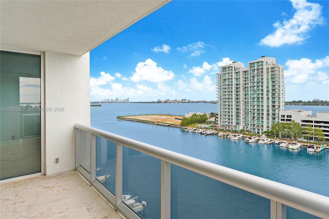 Active With Contract: $4,300 (3 beds, 2 baths, 1712 Square Feet)