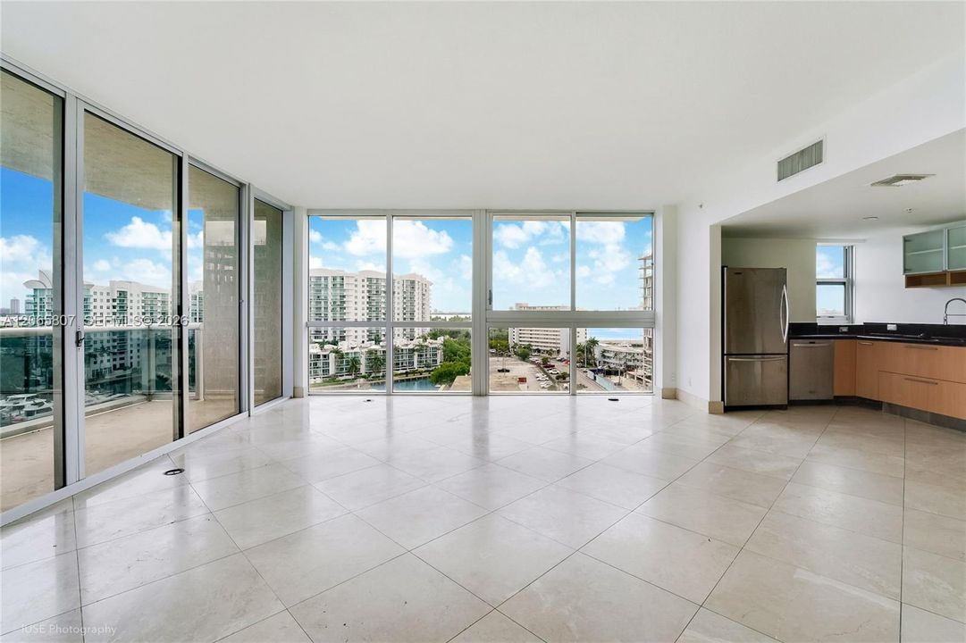 Active With Contract: $4,300 (3 beds, 2 baths, 1712 Square Feet)