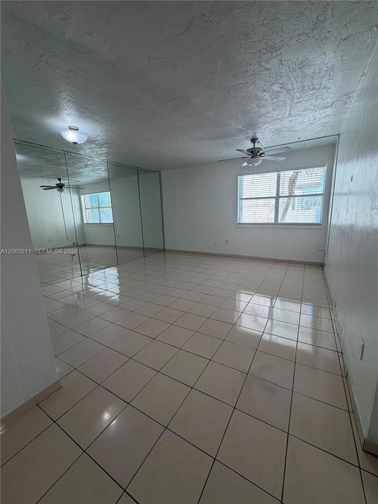 For Rent: $1,700 (1 beds, 1 baths, 662 Square Feet)