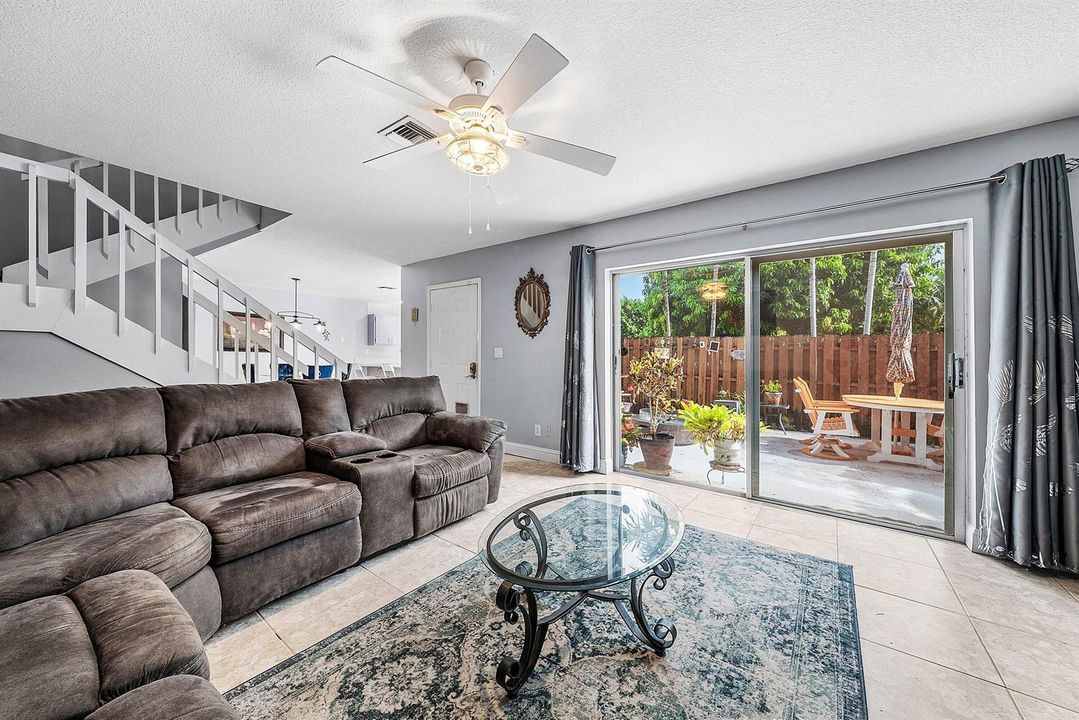 016-2616Southeast5thCircle-BoyntonBeach-