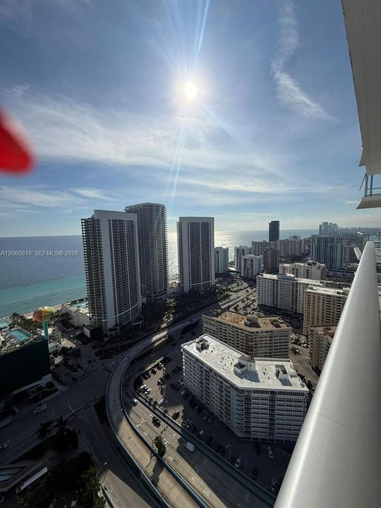 For Rent: $8,000 (2 beds, 2 baths, 1055 Square Feet)