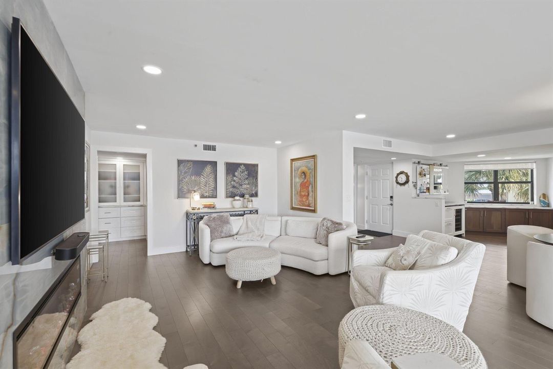 19800 Sandpointe Bay 201 - 6.jpg-SMALL