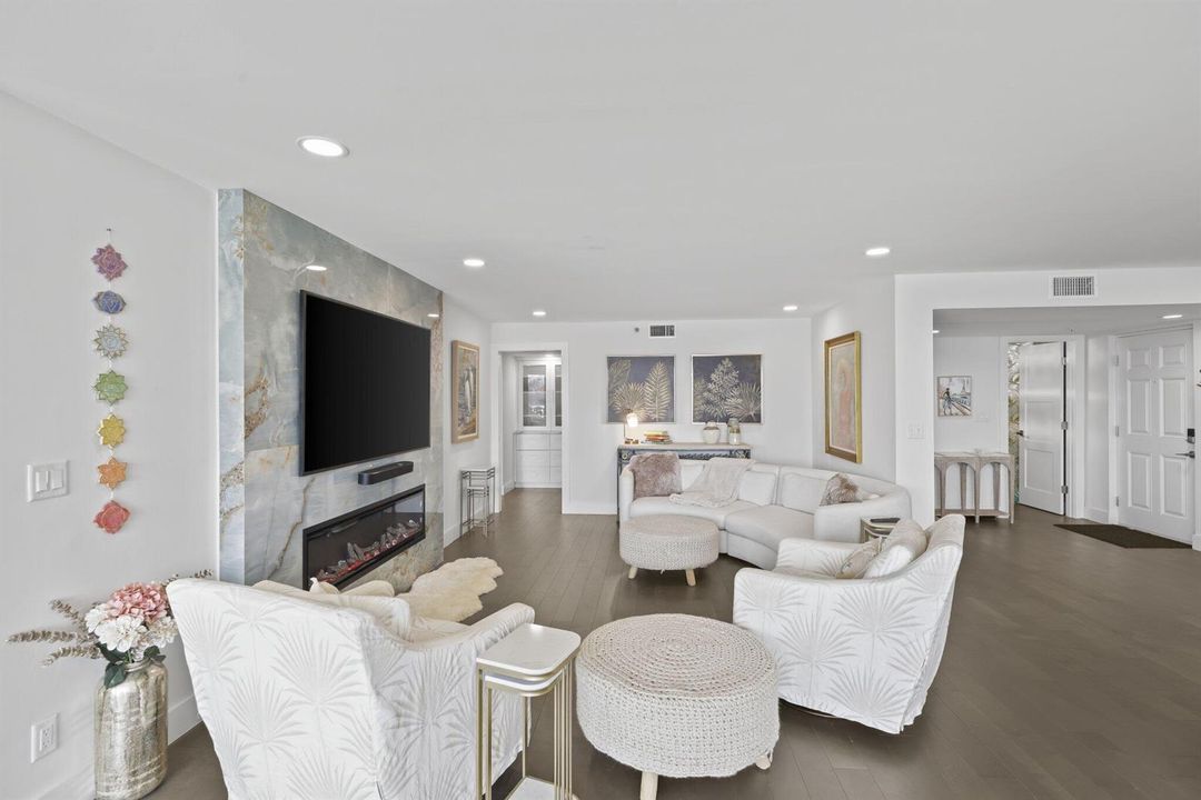 19800 Sandpointe Bay 201 - 5.jpg-SMALL