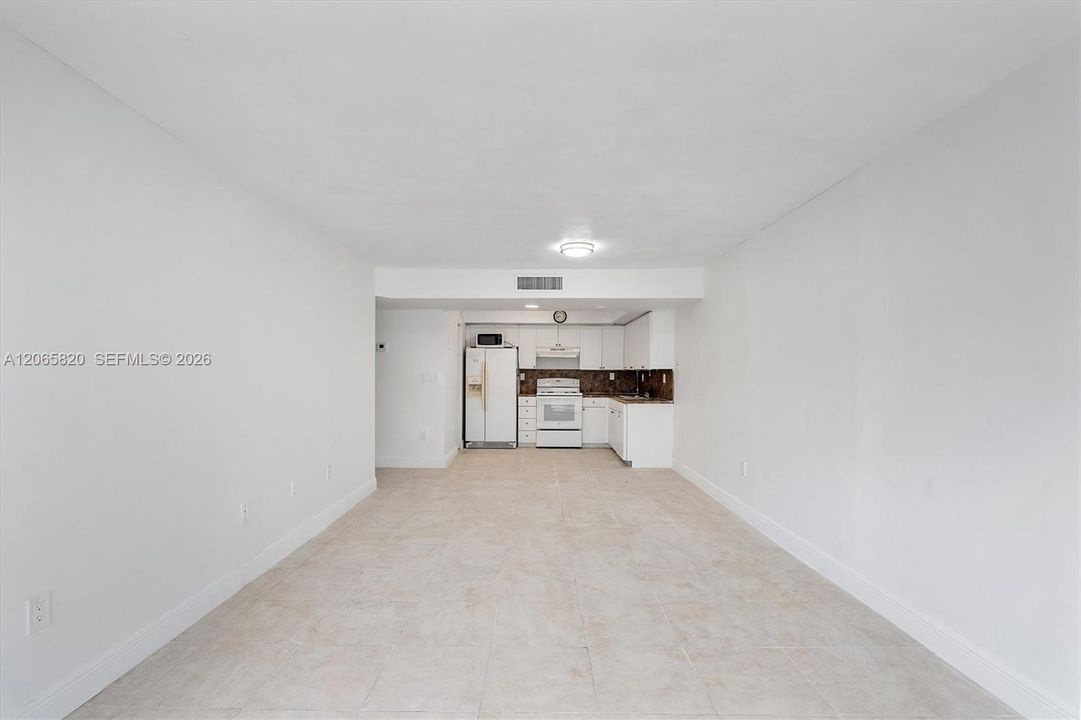 En Renta: $2,400 (2 camas, 2 baños, 939 Pies cuadrados)