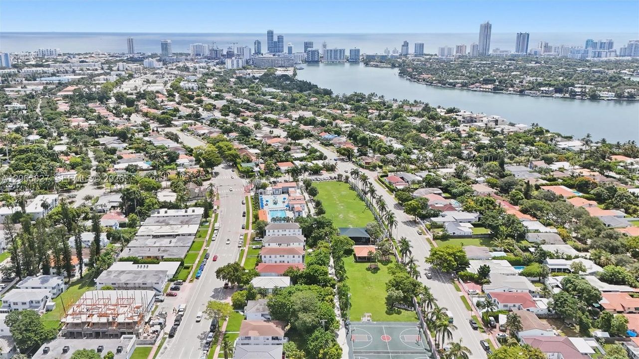 For Sale: $4,700,000 (4 beds, 2 baths, 2829 Square Feet)