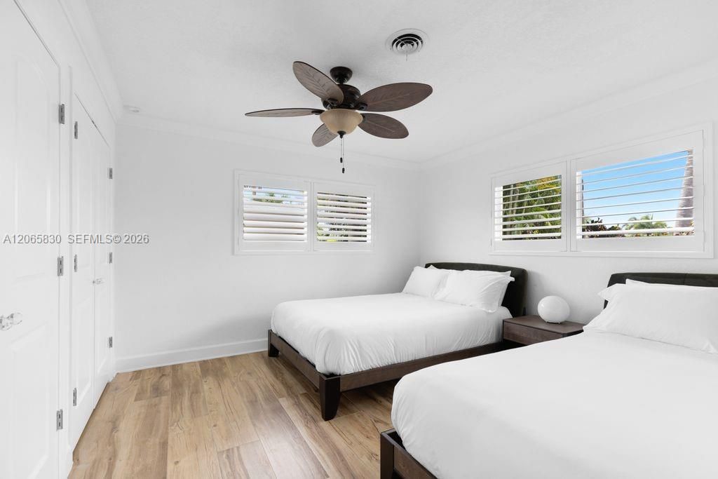 For Sale: $1,529,000 (3 beds, 2 baths, 1832 Square Feet)