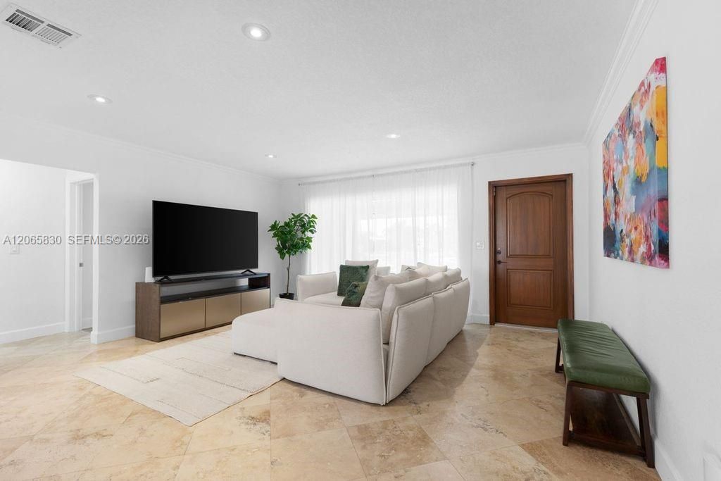 For Sale: $1,529,000 (3 beds, 2 baths, 1832 Square Feet)