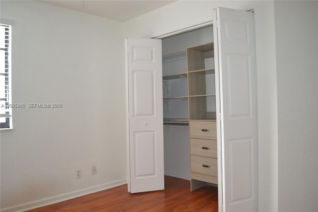 For Rent: $3,390 (3 beds, 2 baths, 1605 Square Feet)