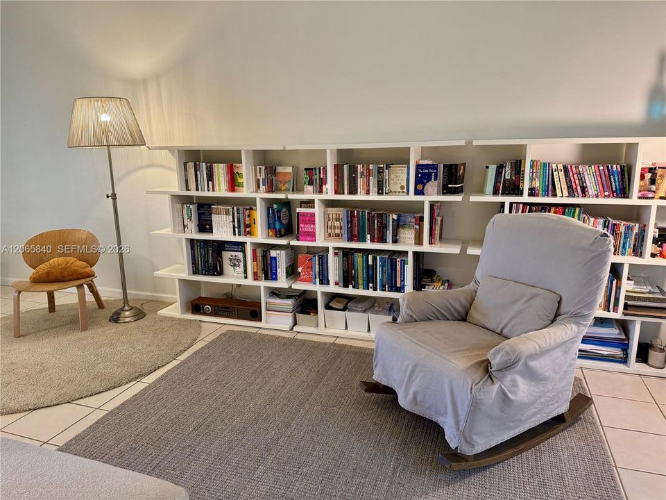 For Rent: $3,550 (3 beds, 2 baths, 1605 Square Feet)