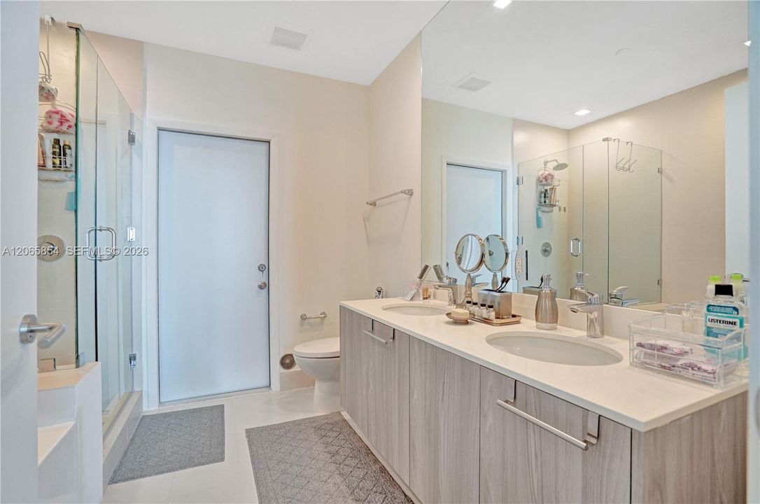 For Rent: $13,000 (4 beds, 4 baths, 2007 Square Feet)