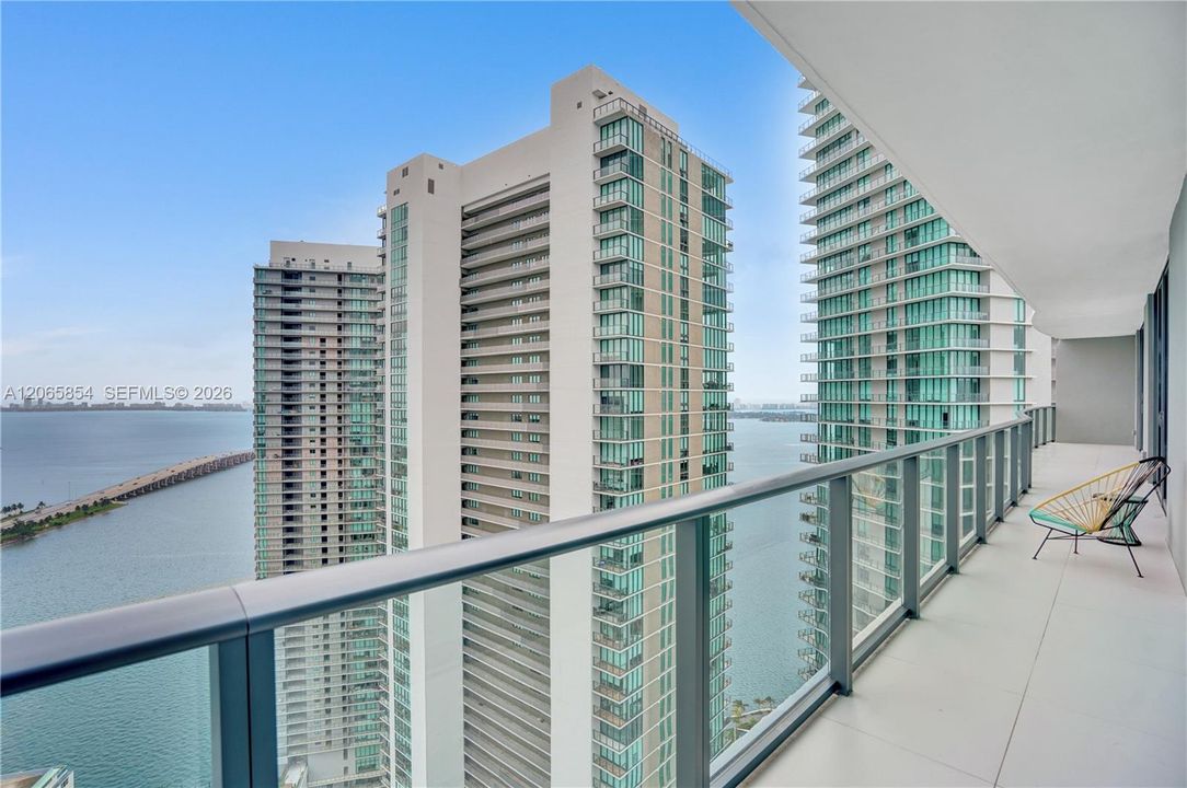 For Rent: $13,000 (4 beds, 4 baths, 2007 Square Feet)