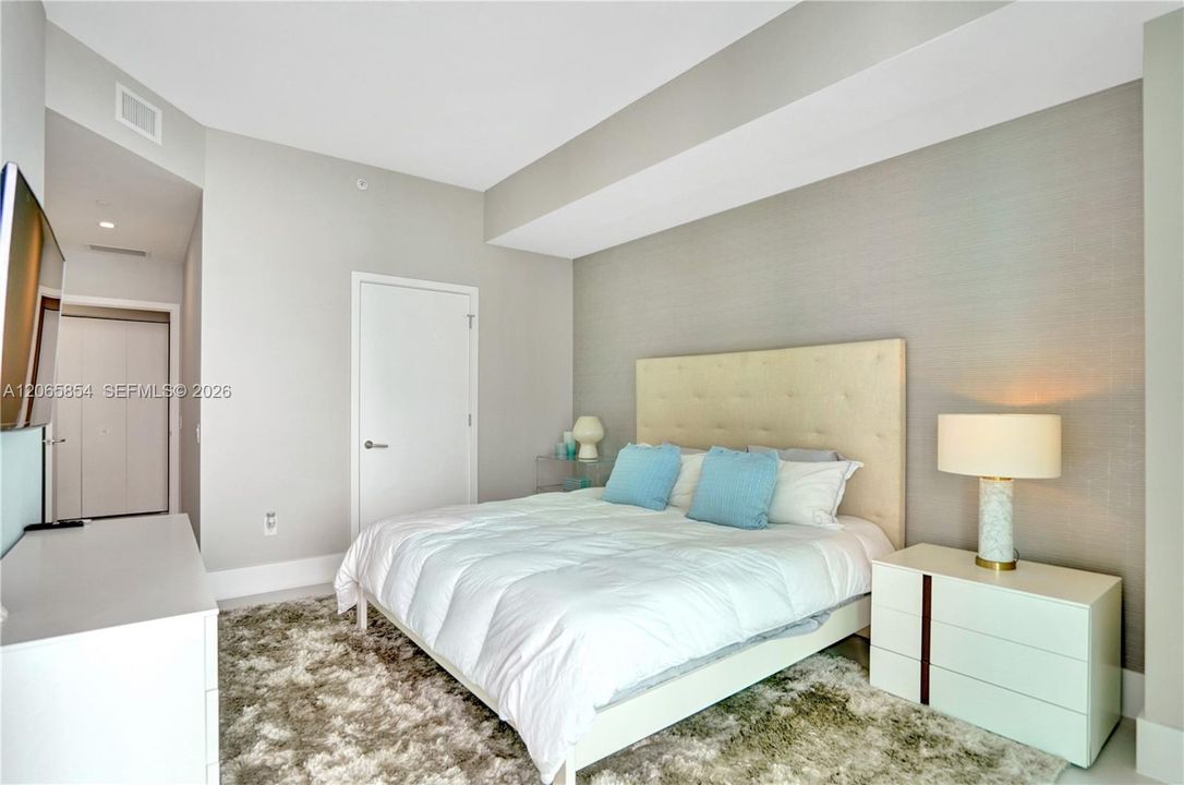 For Rent: $13,000 (4 beds, 4 baths, 2007 Square Feet)