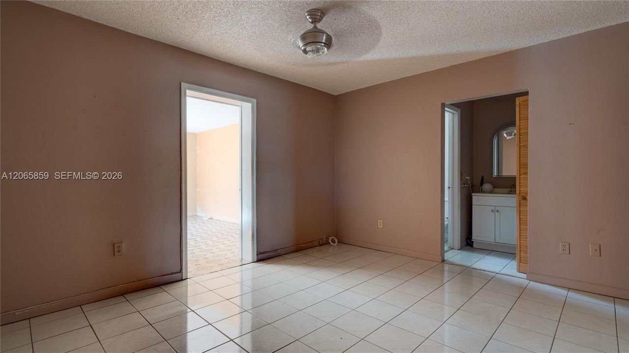 For Sale: $760,000 (4 beds, 2 baths, 1475 Square Feet)