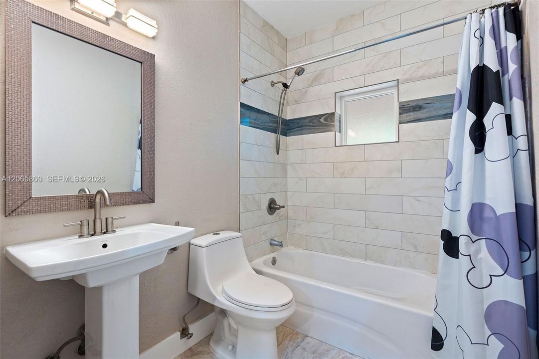 For Sale: $675,000 (3 beds, 2 baths, 1668 Square Feet)