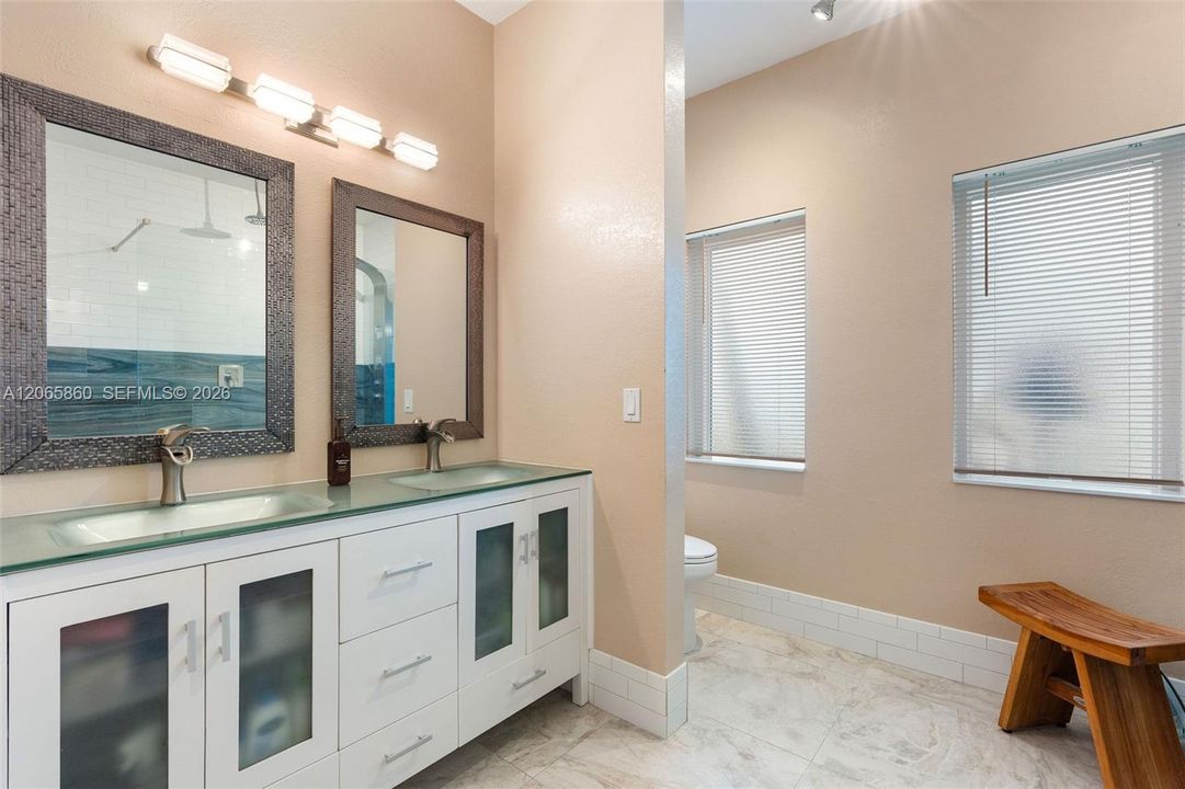 For Sale: $675,000 (3 beds, 2 baths, 1668 Square Feet)