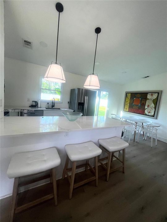 For Rent: $2,200 (3 beds, 2 baths, 1056 Square Feet)
