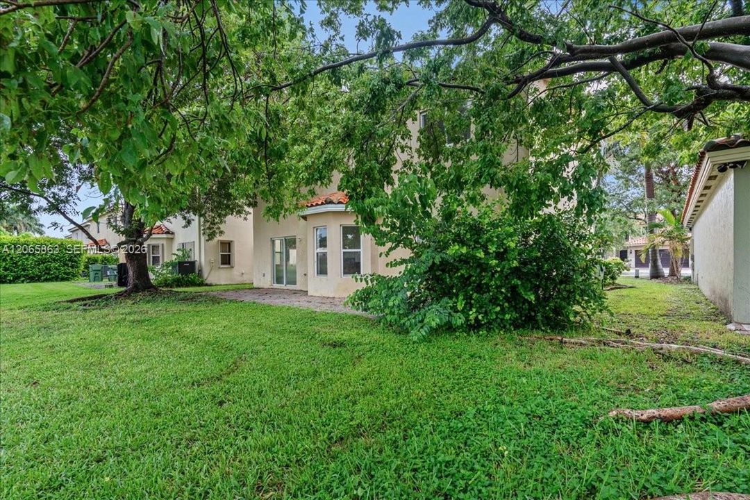 En Venta: $499,000 (3 camas, 2 baños, 2099 Pies cuadrados)