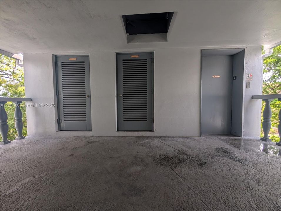 For Rent: $1,350 (1 beds, 1 baths, 640 Square Feet)