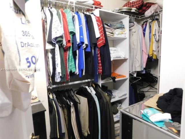 На продажу: $355,000 (3 спален, 2 ванн, 1580 Квадратных фут)
